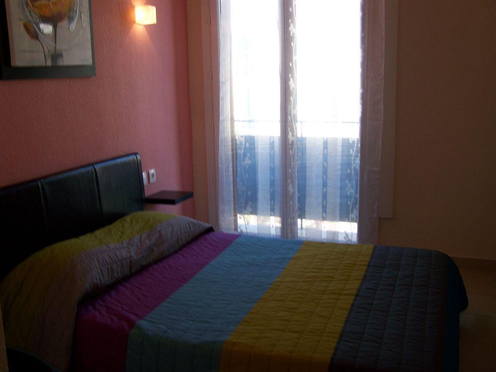 Hotel Merea La Londe-les-Maures Eksteriør bilde